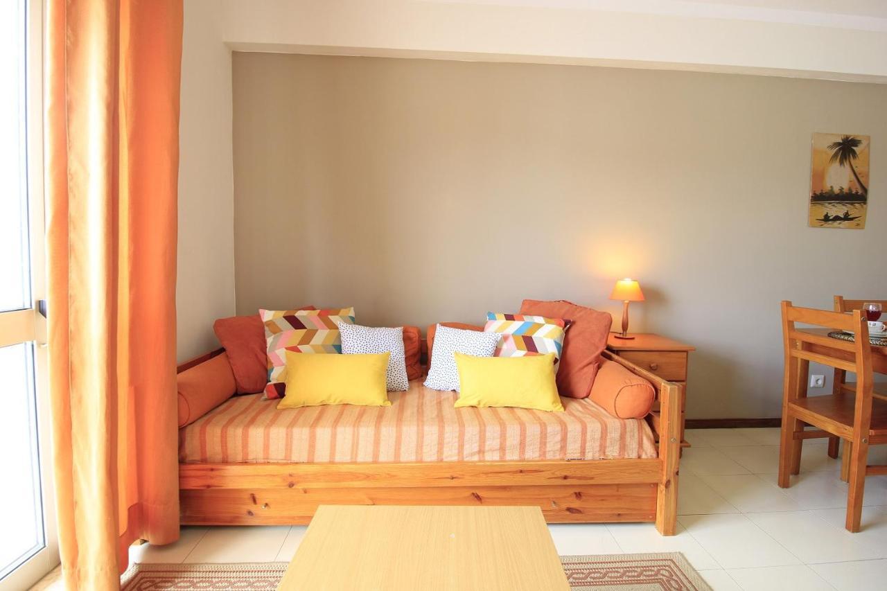 Portimao Classic With Pool By Homing Apartman Alvor Kültér fotó