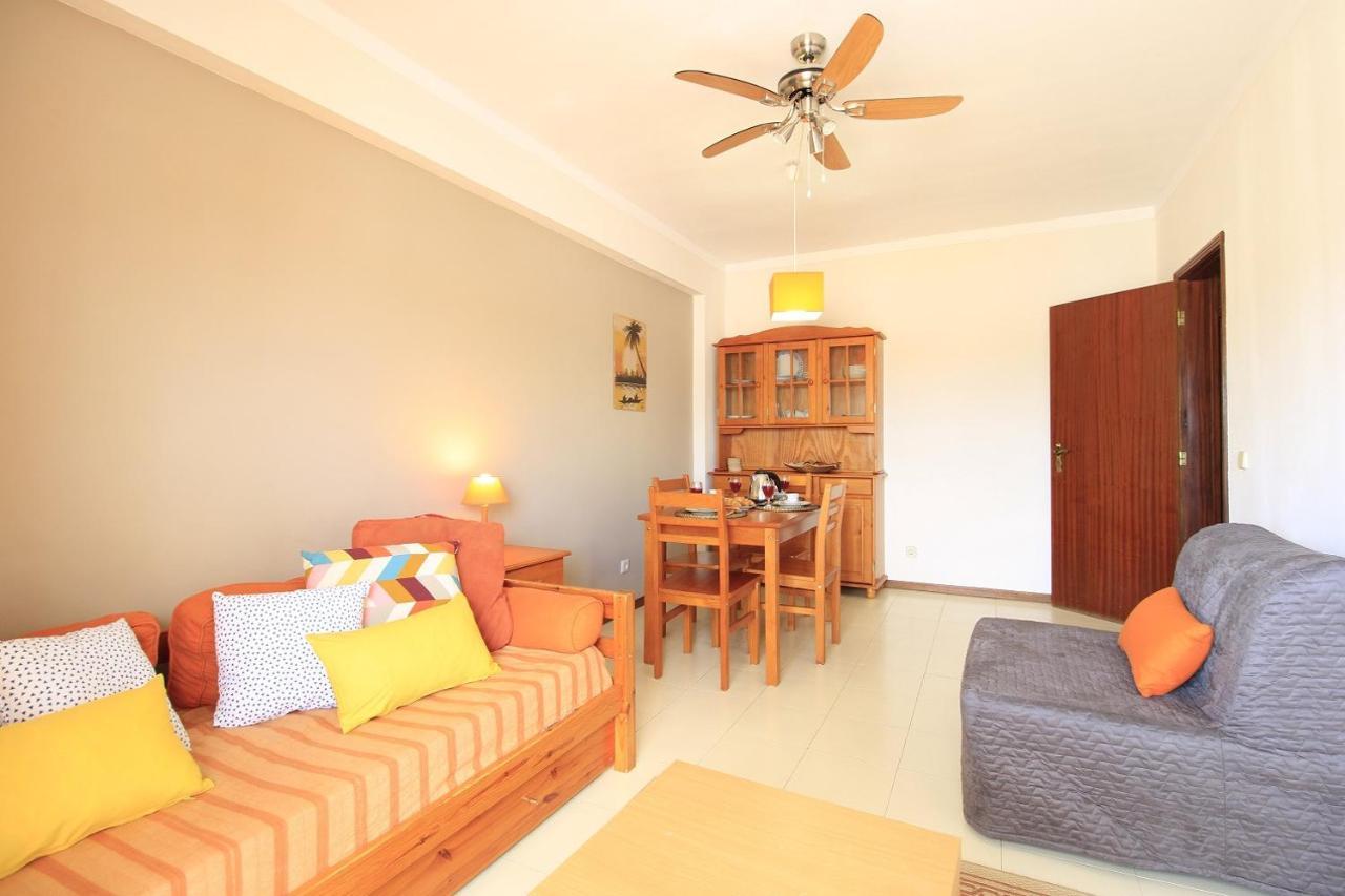 Portimao Classic With Pool By Homing Apartman Alvor Kültér fotó