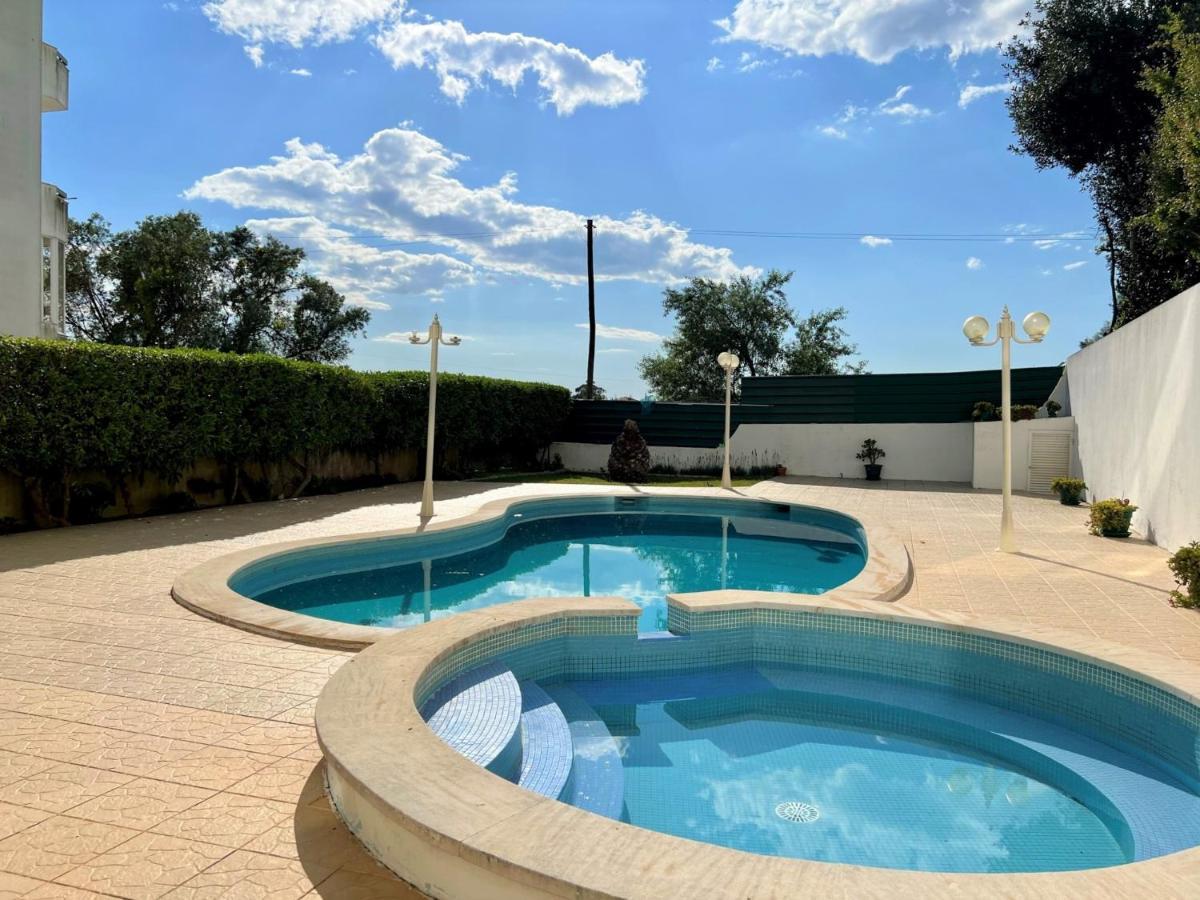 Portimao Classic With Pool By Homing Apartman Alvor Kültér fotó