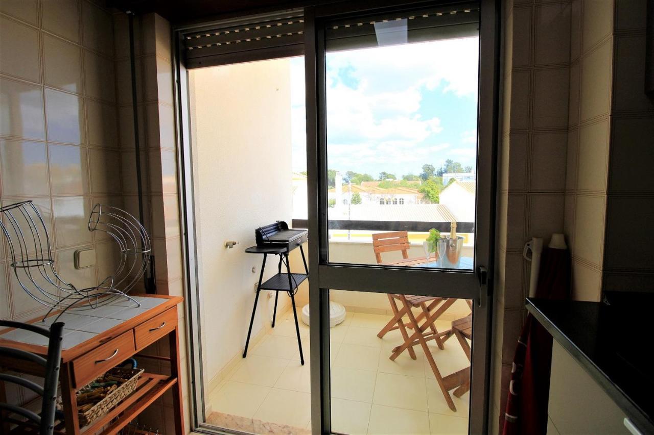 Portimao Classic With Pool By Homing Apartman Alvor Kültér fotó